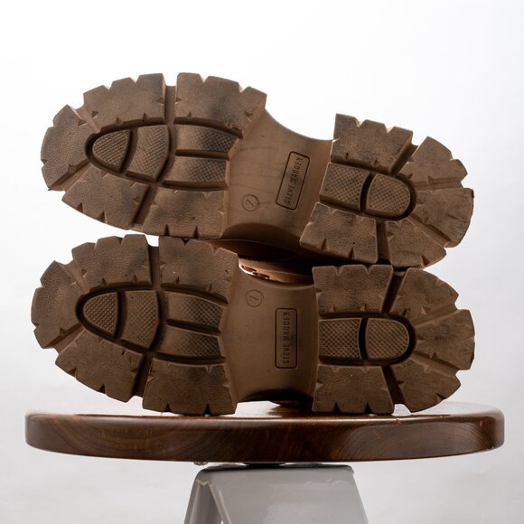 Steve Madden Tanker-P chunky lace up boots in sand. Womens Size 7 - Picture 8 of 8